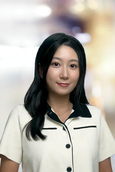 Portrait of Yun Ji Yang, REALTOR®.